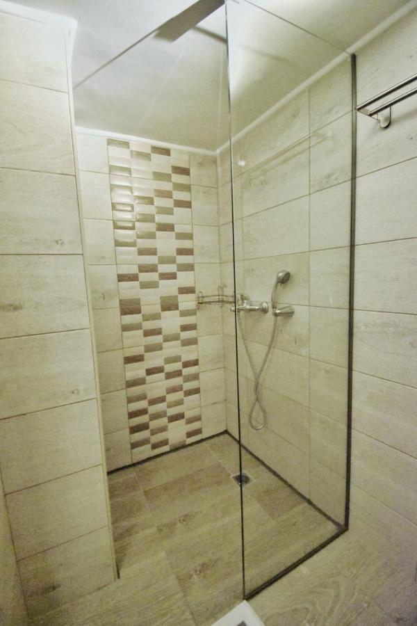Suite Tic By Be My Guest Athens Ngoại thất bức ảnh